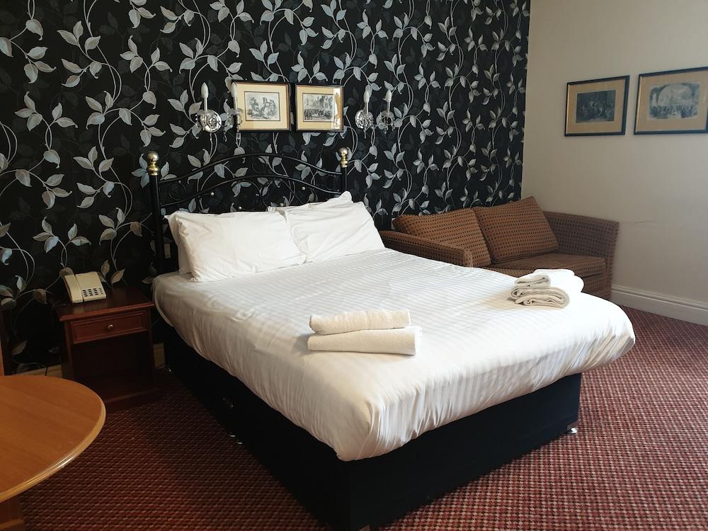 The Jephson Hotel; Bw Signature Collection Отель Лимингтон