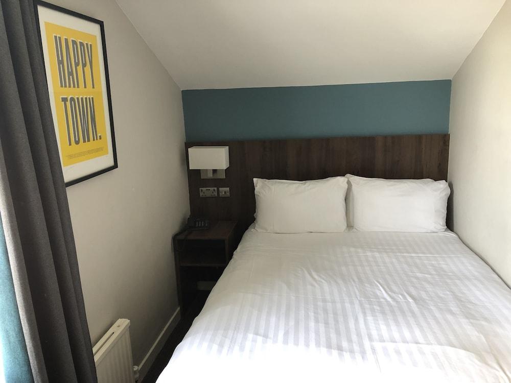 The Jephson Hotel; Bw Signature Collection Отель 3*