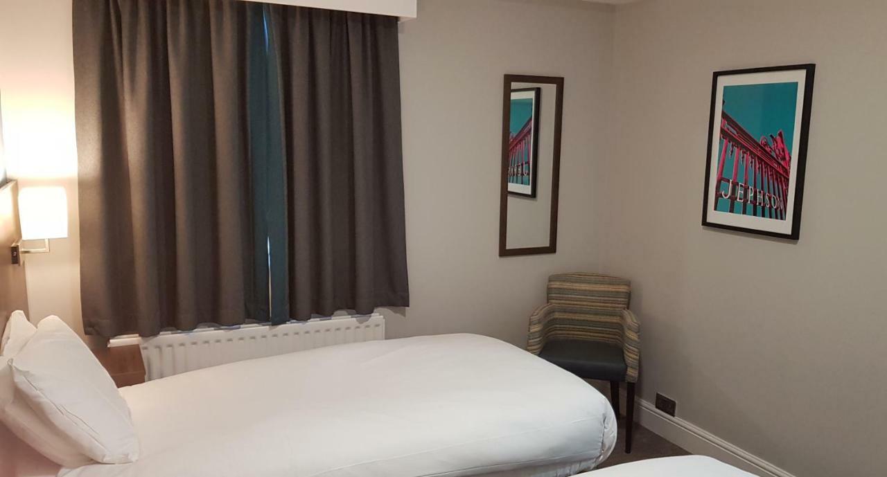 Отель The Jephson Hotel; Bw Signature Collection 3*